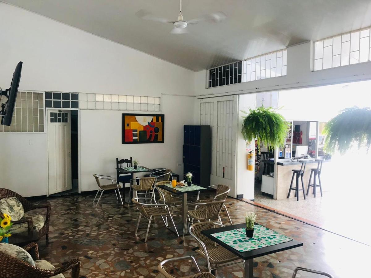 Hotel Maceo Melgar Eksteriør bilde